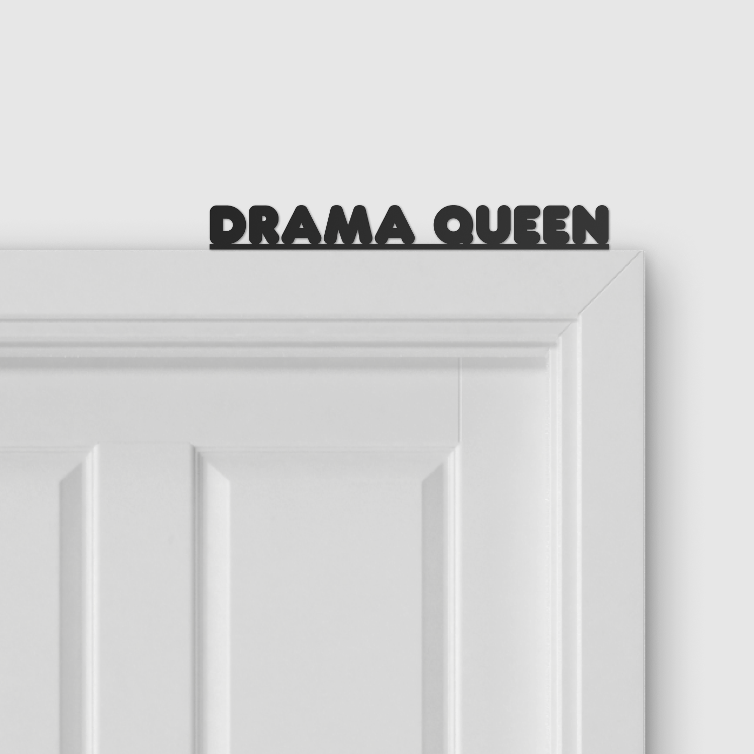 DRAMA QUEEN door topper and door tag